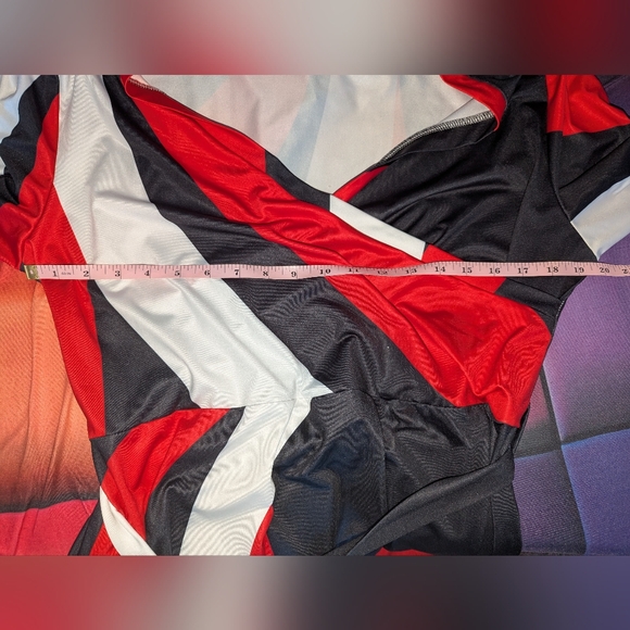 Chic V-Neck Maxi Dress 2x - Picture 9 of 12